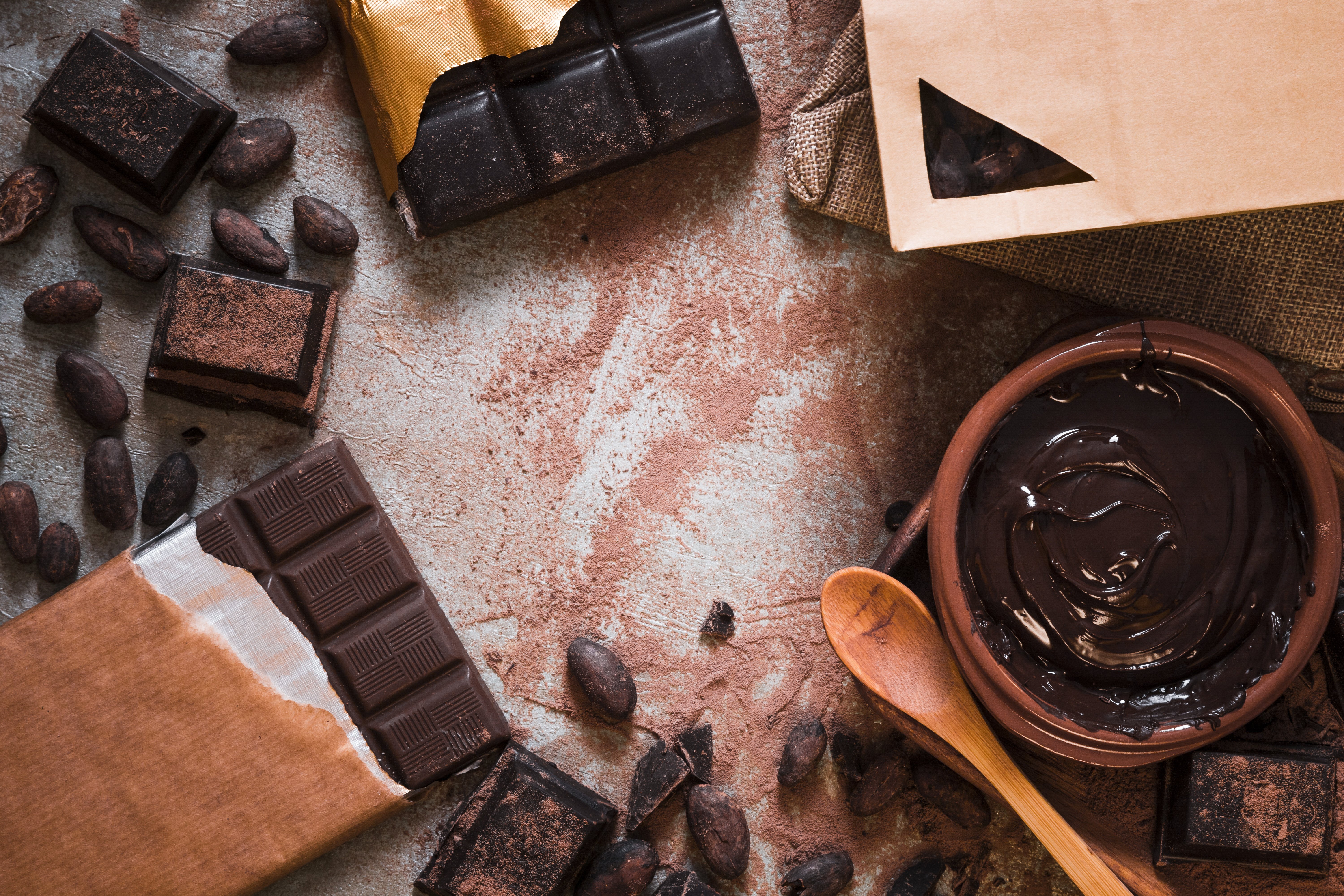 Шоколад варианты. Шоколад Горький. Горький шоколад какао. Тертый шоколад. Горький шоколад Эстетика.
