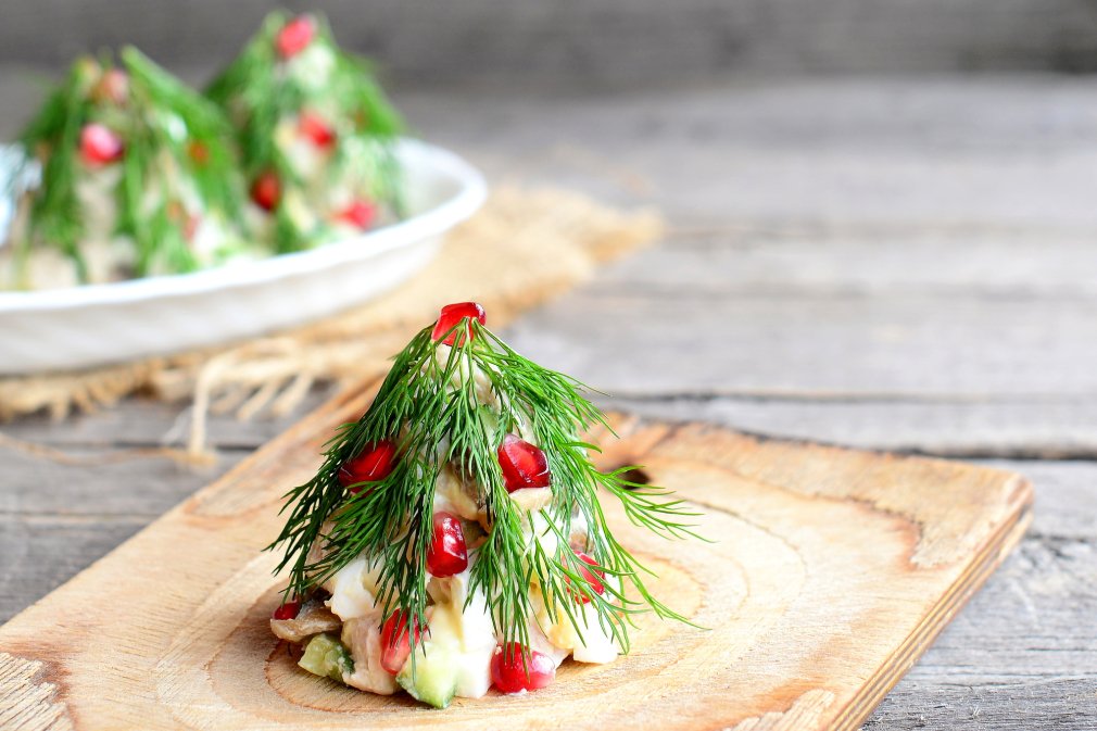 Салат елочка с куриной грудкой