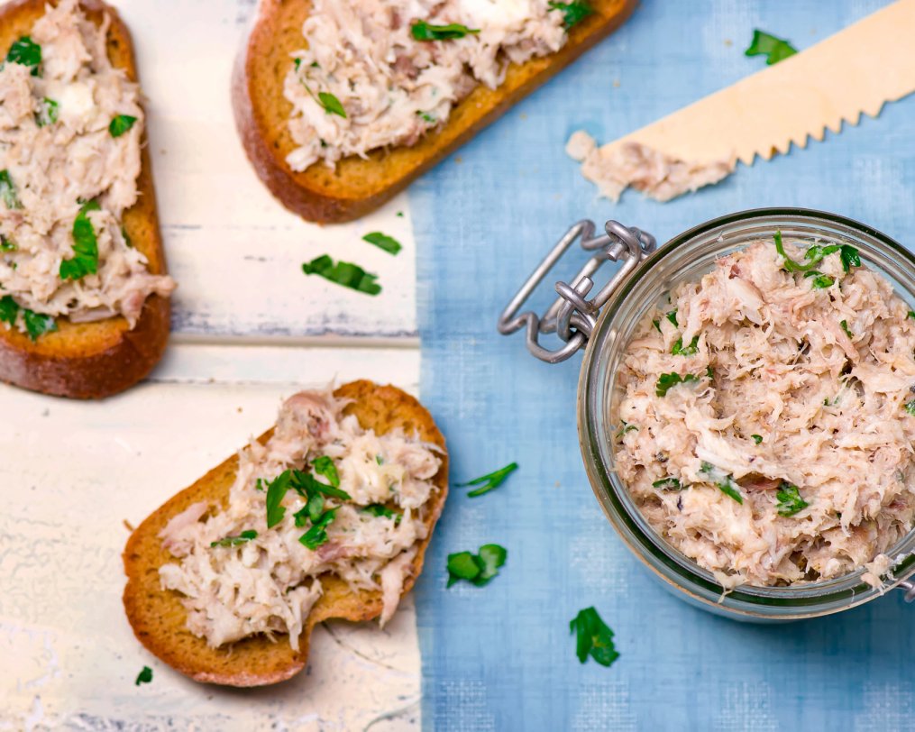 намазка на хліб із сардинами