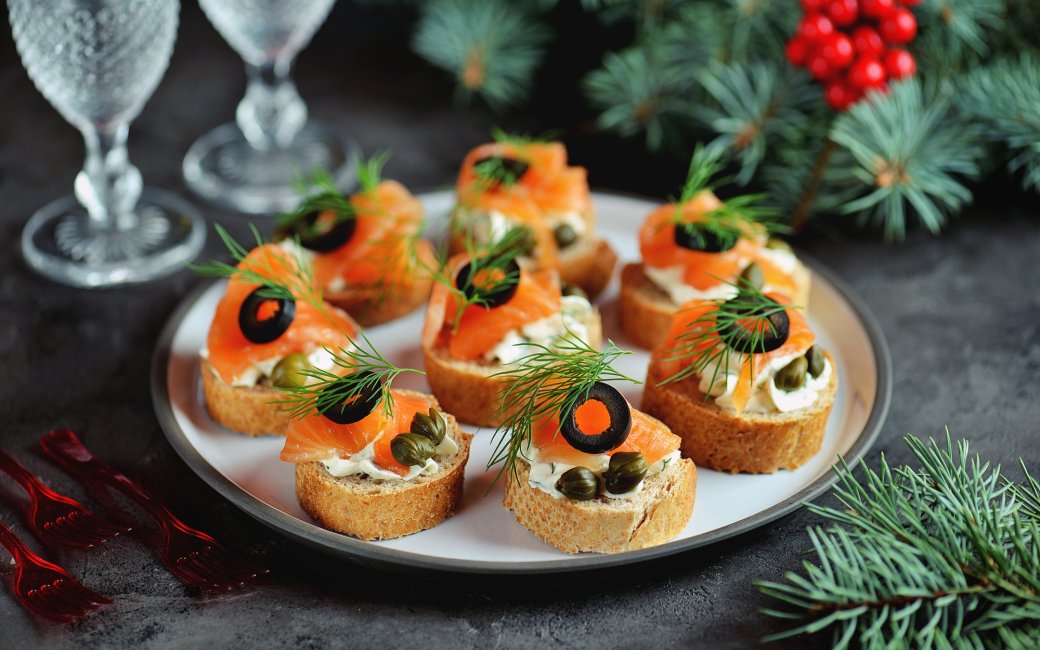 канапки з лососем