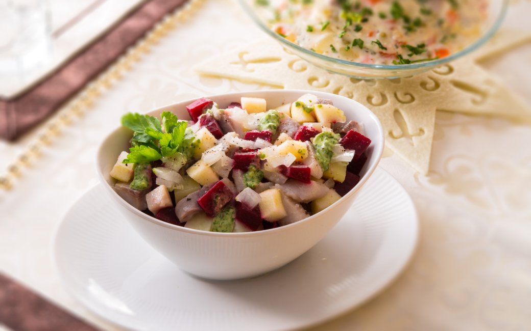 Салат з оселедця і буряка