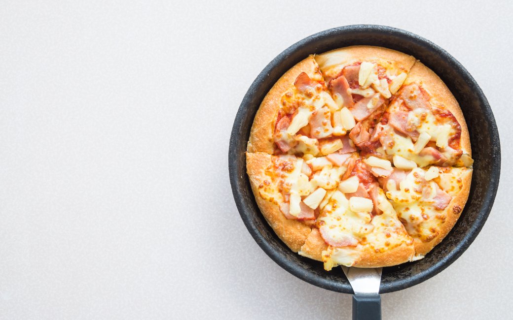 Піца на сковороді