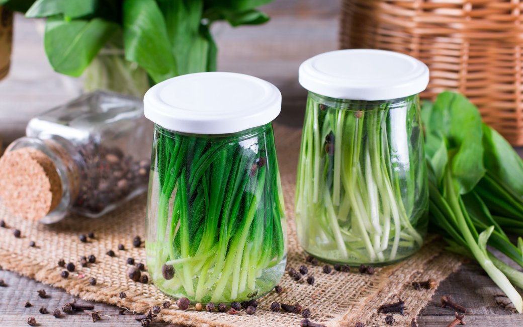 Маринована черемша