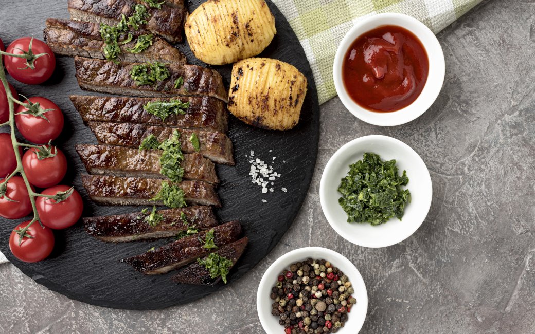 М'ясо з соусами