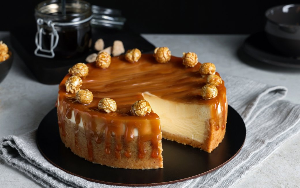 Чизкейк "Снікерс"