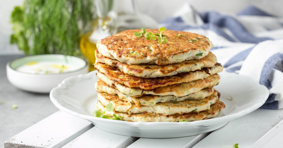 Курячі млинці з плавленими сирками