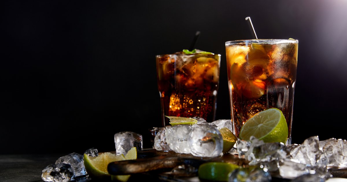 Коктейль The Tully Tea, щоб швидко напитись