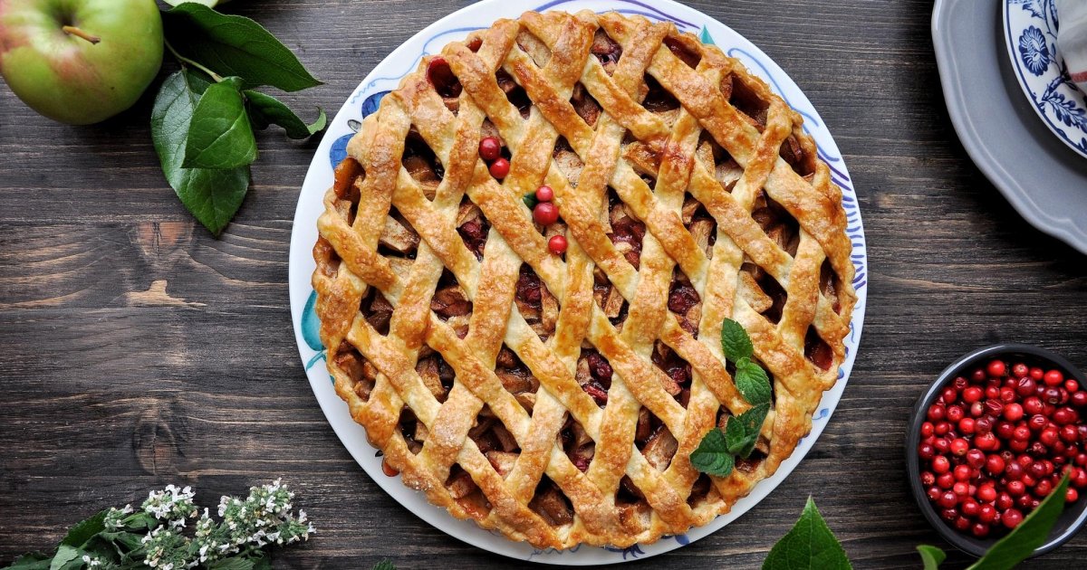 Пирог с яблоками и клюквой, пошаговый рецепт с фото от автора елена