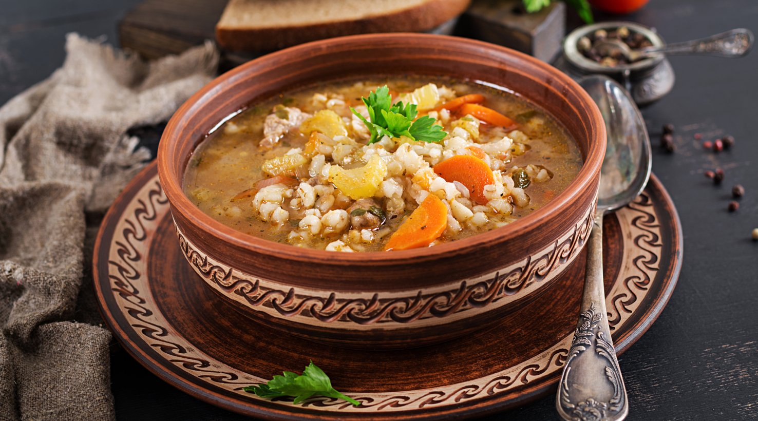 Зганянка (суп с копчёными рёбрышками, квашеной капустой и фасолью)