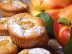 Кекси з персиками на молоці