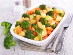 Запечена картопля з овочами