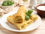 Блины с бюджетной начинкой из вареных яиц