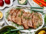 Домашняя буженина с чесноком и пряностями