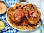 Рулька в рукаві