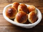 Булочки з родзинками