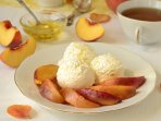 Білкове морозиво з персиками
