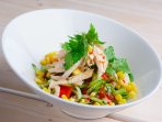 Салат с курицей и кукурузой