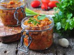 Кабачкова ікра кубиками
