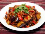 Салат с баклажанами и кисло-сладким соусом