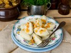 Пельмені із салом та картоплею