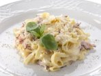 Паста з куркою і беконом