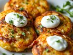 Деруни з ковбасою і сиром
