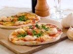 Мініпіца з морепродуктами