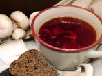 Борщ з печерицями