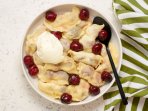 Вареники з черешнею і маскарпоне