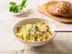 макарони із зеленим горошком