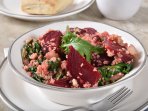 Салат з кіноа та печеним буряком