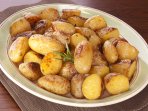 Молода картопля з розмарином