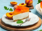 Мусовий торт з персиками