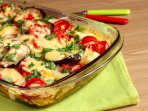 Баклажани з овочами, запечені із сиром