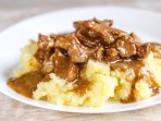 Картопляне пюре з класичним м’ясним соусом