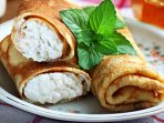 Налисники з сиром і яблуками