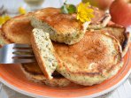 Оладки з маком і яблуками