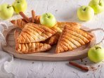 Слойки з яблуками