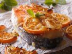 Медальйони з червоної риби з апельсином та розмарином