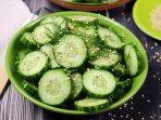 Суперпростой салат с огурцами