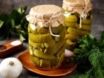 Класичний рецепт солоних огірків