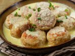 Котлети в сирному соусі