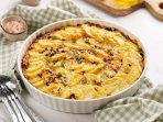 Молодой картофель с кабачком и беконом