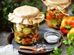 мариновані огірки на вечерю