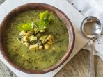 Зелений суп з макаронами
