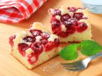 Пиріг з сиром і малиною