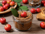 Яблучне масло з фініками і корицею