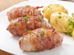 Рулетики з сиром у беконі