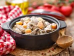 Гуляш з курячої печінки