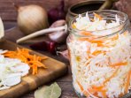 Салат з ранньої капусти на зиму